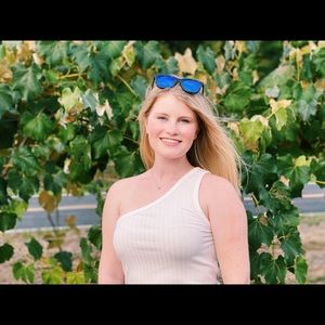 Meet your Posher, Brianna